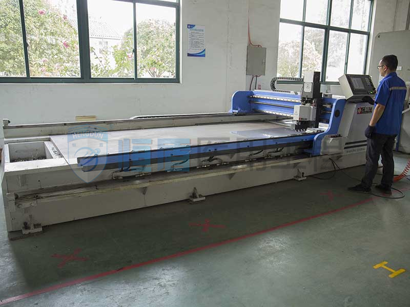 數(shù)控激光開槽機(jī)